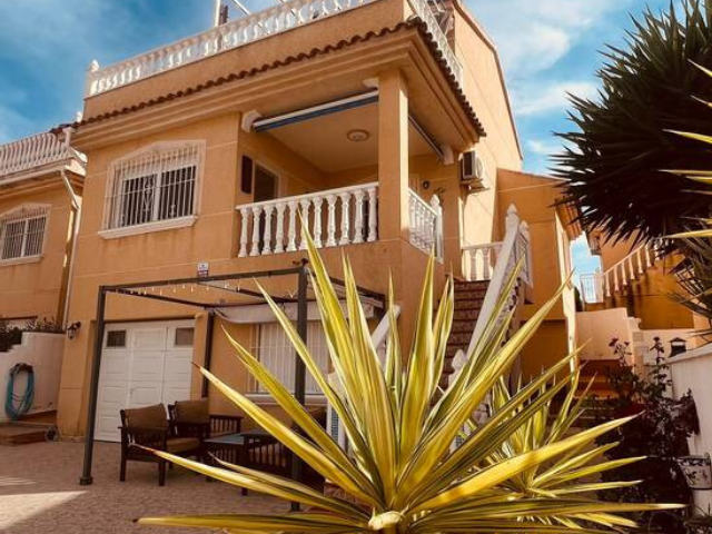 Villa for sale, Villamartín-Las Filipinas, Orihuela Costa